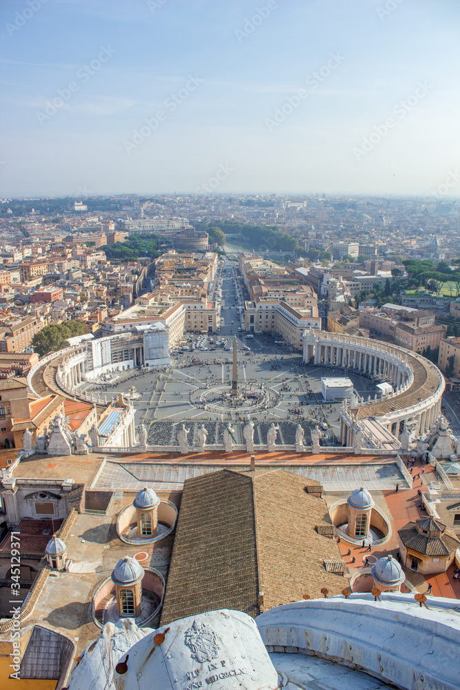 Fototapeta premium St. Peter's Square (in italian Basilica di San Pietro a Roma) Rome Italy