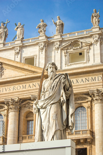 Statue in front of Saint Peter's Basilica (in italian Basilica di San Pietro a Roma) Rome Italy © pixs:sell
