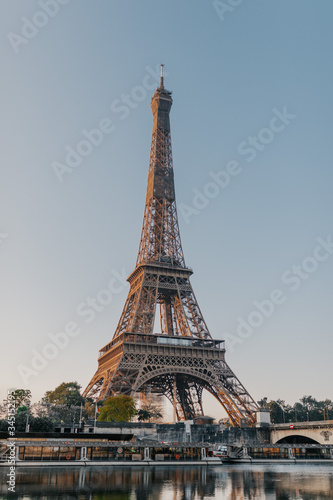eiffel tower in paris © Liliia