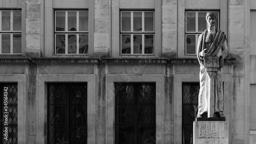 faculty of letter.
details of  the new building of the university in Coimbra city.