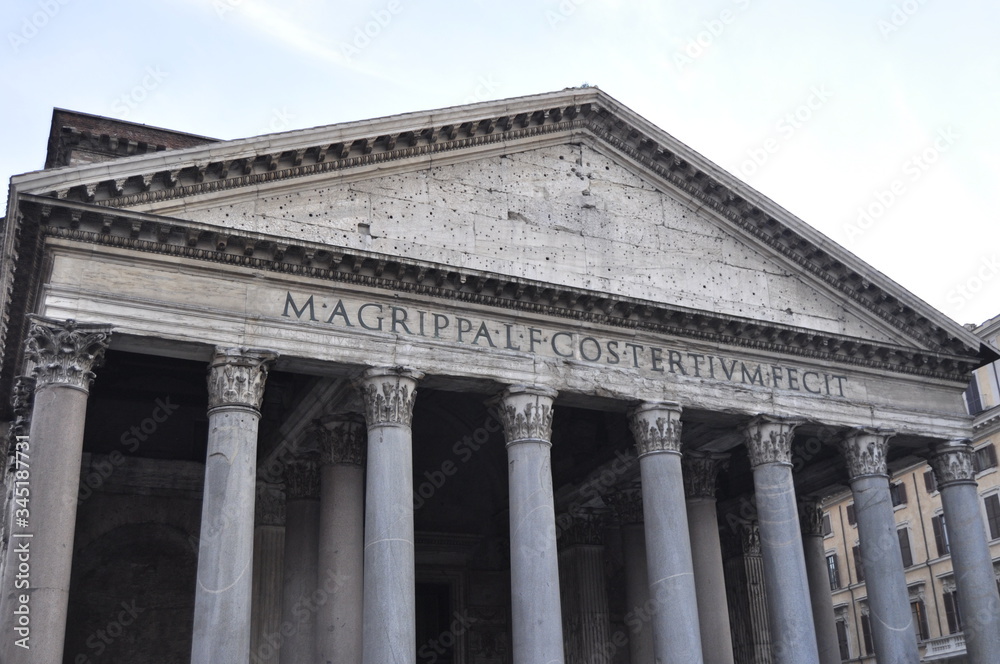 pantheon in rome 