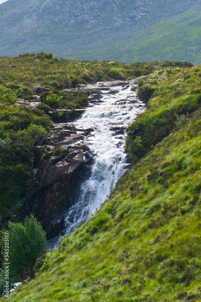 Fluss Eas a Bhradain, Blackhill Wasserfall, auf der Isle of Skye Fluss Eas a Bhradain, Blackhill Wasserfall, auf der Isle of Skye