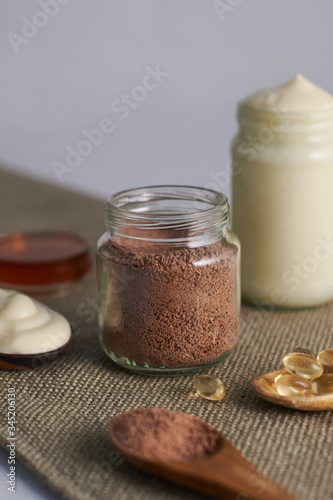 cocoa powder mask yogurt honey and vitamin e