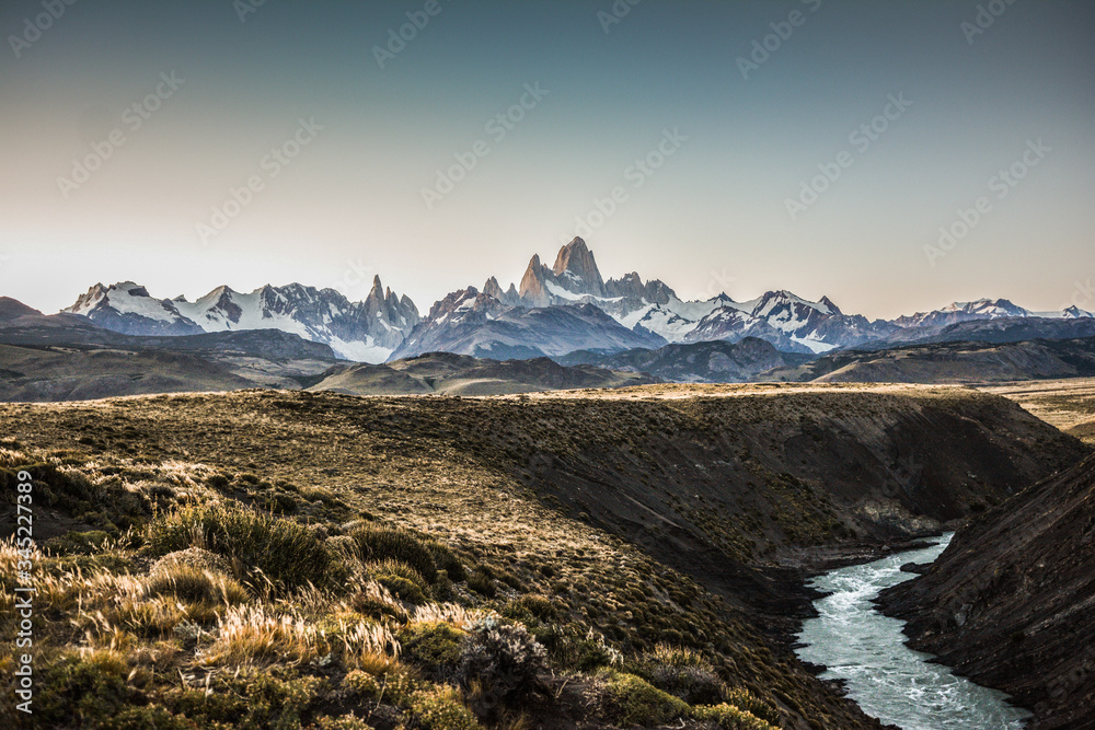 Chalten. Magico, capital del Trekking. Patagonia Argentina.