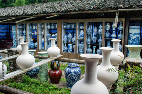 Fotografie Clay pottery drying in old traditional pottery workshop in Jingdezhen, China
