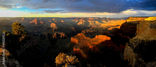 Dramatic sunset at Grand Canyon south rim, Panorama