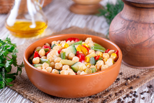 Chickpea with vegetables