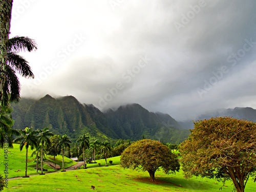 Tal der Tempel auf Oahu photo