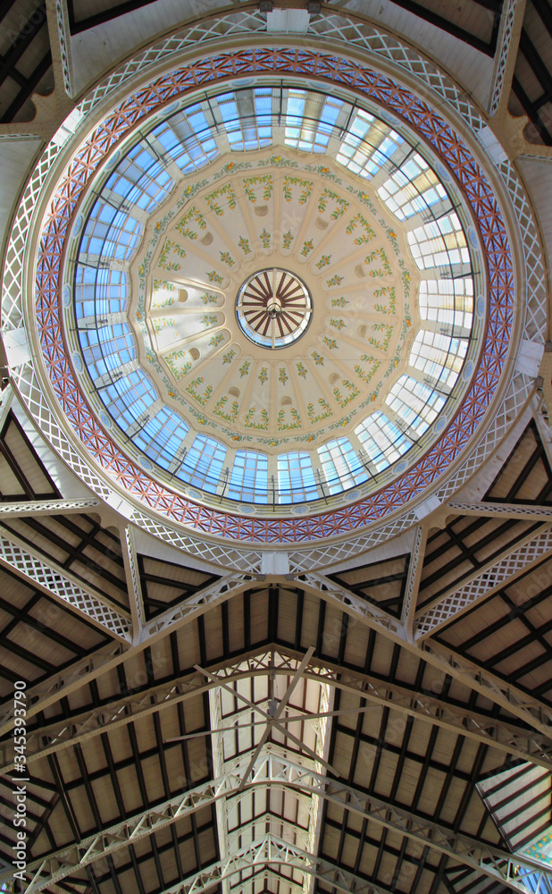 Obraz premium Cúpula del Mercado Central de Valencia, España