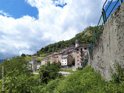 Foto del paese di Casso, in provincia di Pordenone.
Paese adiacente la Diga del Vajont.