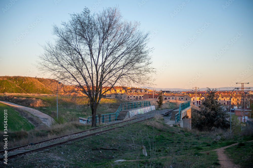 VIA DE TREN ABANDONADA SALAMANCA CAPITAL VIA DE TREN ABANDONADA SALAMANCA CAPITAL