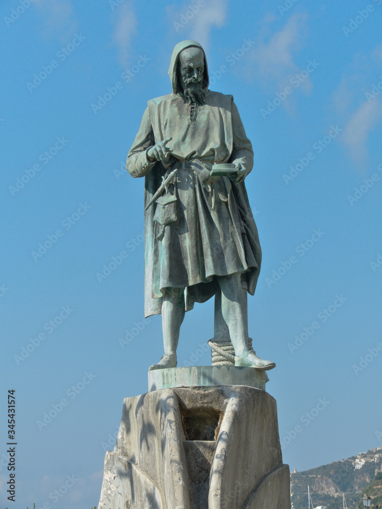 In Amalfi The Monument To Flavio Gioia The Allegend Inventor Of The Sailor's Compass In Amalfi The Monument To Flavio Gioia The Allegend Inventor Of The Sailor's Compass