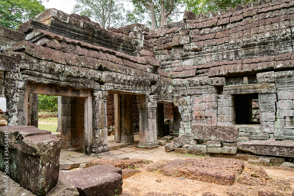 Ta Som, Angkor Wat Temple in Cambodia, Big Circle. dilapidated laterite walls, no tourists, no one