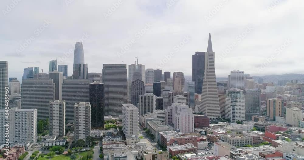 Aerial Forward Dolly Approaching Financial District in San Francisco on a Midday Afternoon Aerial Forward Dolly Approaching Financial District in San Francisco on a Midday Afternoon