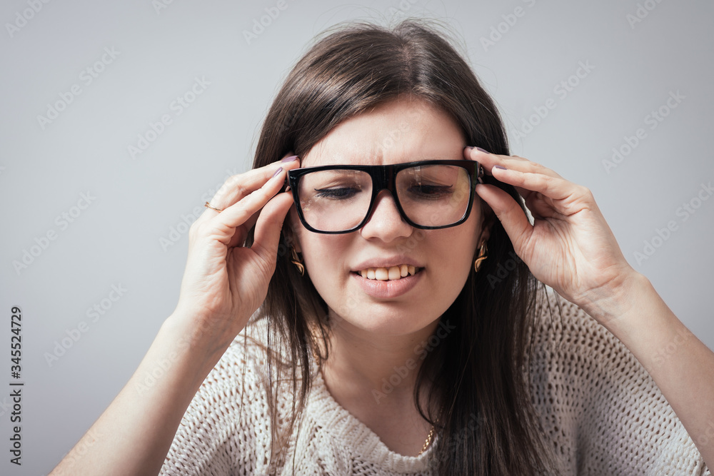 girl with glasses girl with glasses