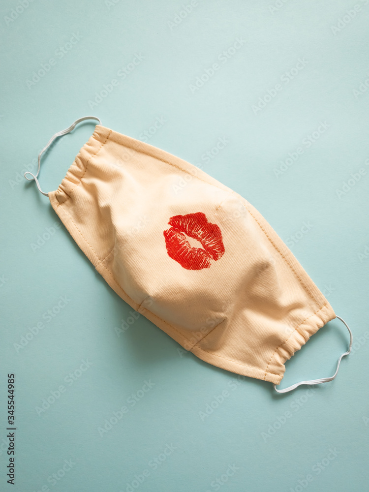 Naklejka premium Protective medical mask with red lips