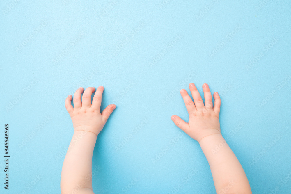 Baby blue hands cheap