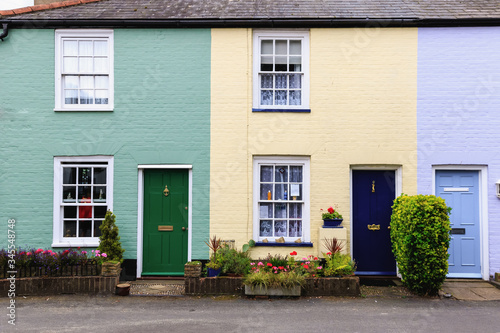 Obraz na plátne English colourful terraced cottages in Southwold, UK