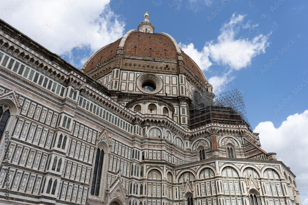 View of the side of Florence Dome