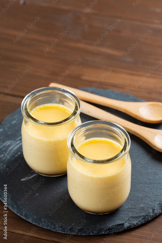 Homemade pudding with copy space on woode background - 手作りプリン Homemade pudding with copy space on woode background - 手作りプリン