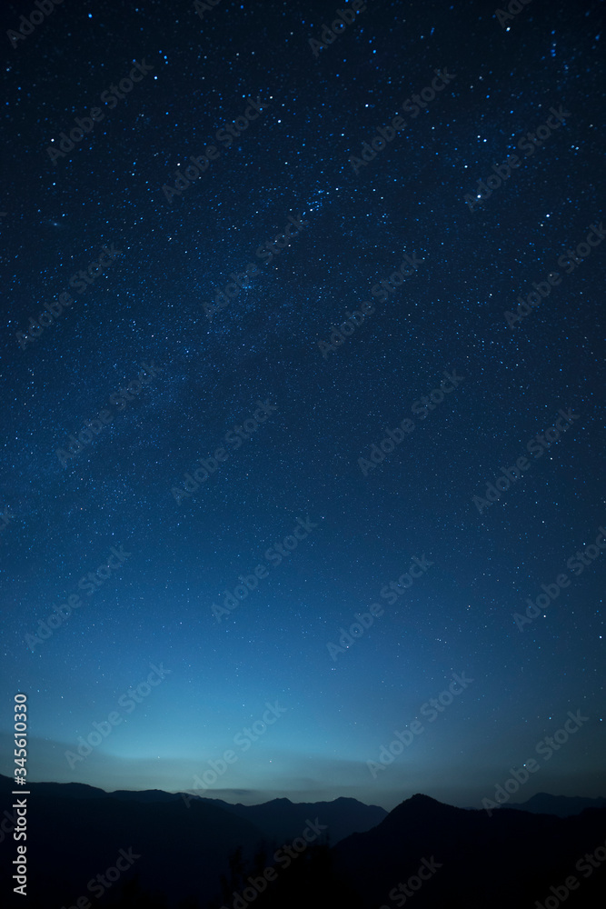 満天に星満ちて 満天に星満ちて