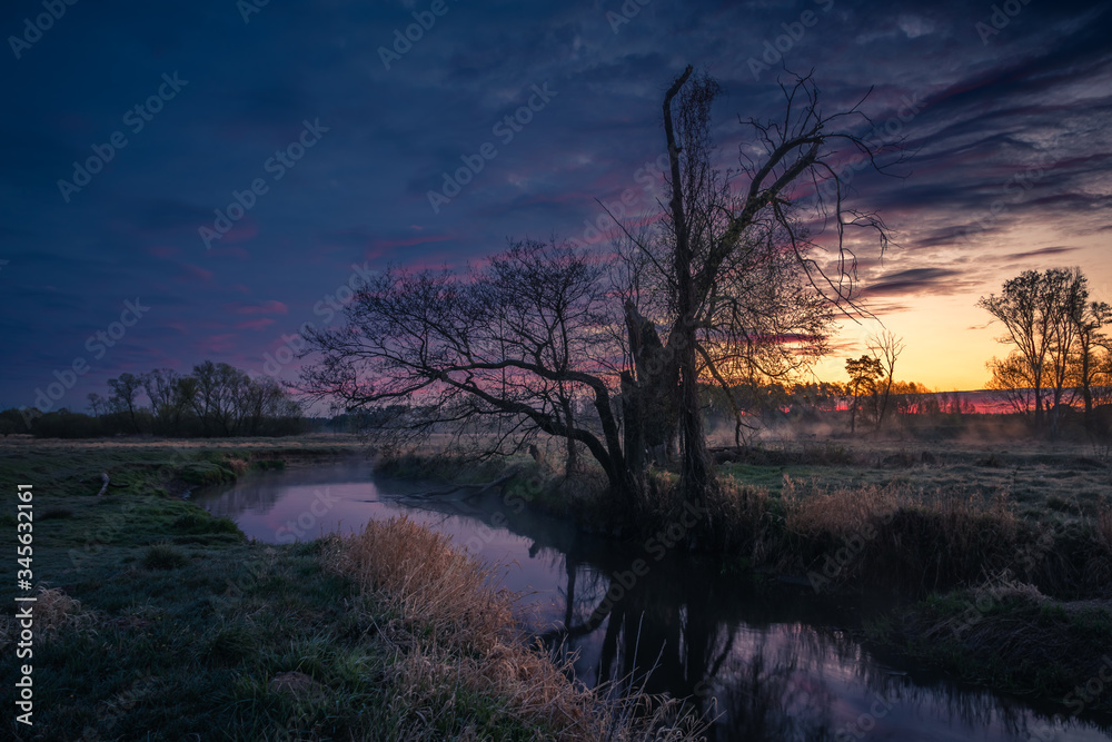 Dawn in the Jeziorka valley near Piaseczno, Masovia, Poland
