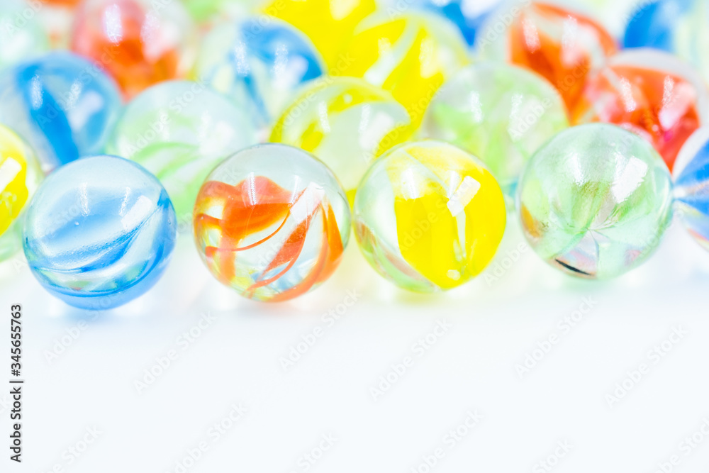 Colorful Marbles, カラフルなビー玉 Stock 写真 | Adobe Stock