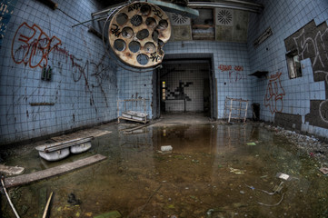 Wandcirkels Oud Ziekenhuis Beelitz Verlaten sanatoriumgang in Duitsland  © Chawran