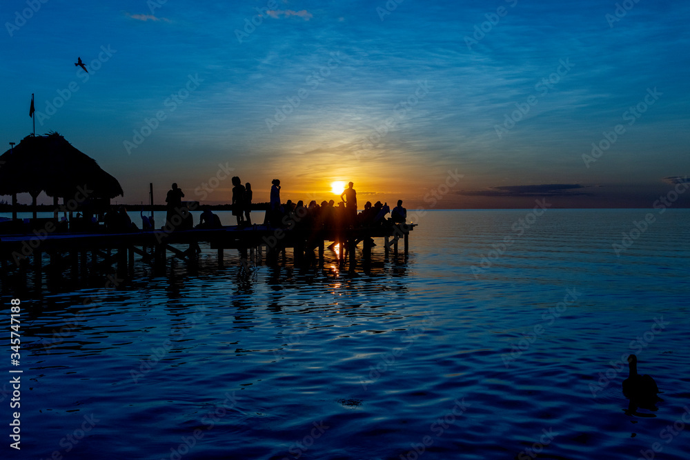 Fototapeta premium people at sunset