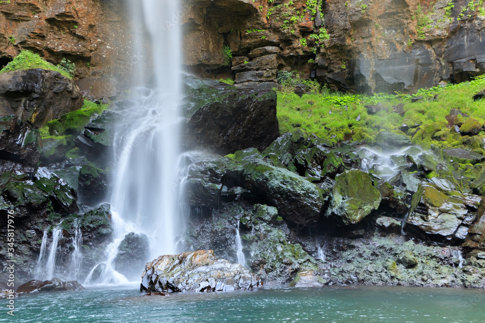 Naklejka premium 福貴野の滝 大分県宇佐市 Fukino waterfall Ooita Usa city