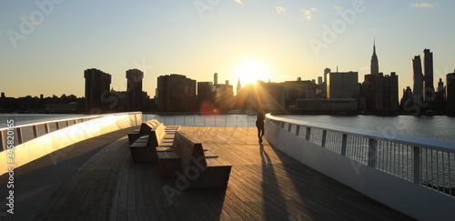 LIC , wieczór z widokiem na Manhattan