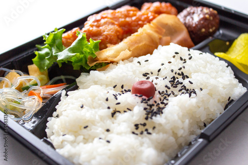 中華弁当　激安198円弁当