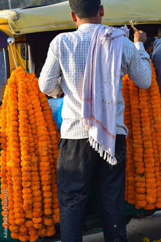 Ghazipur flower market situation in the morning, the flower itself came from China, Vietnam, Thailand and India photo