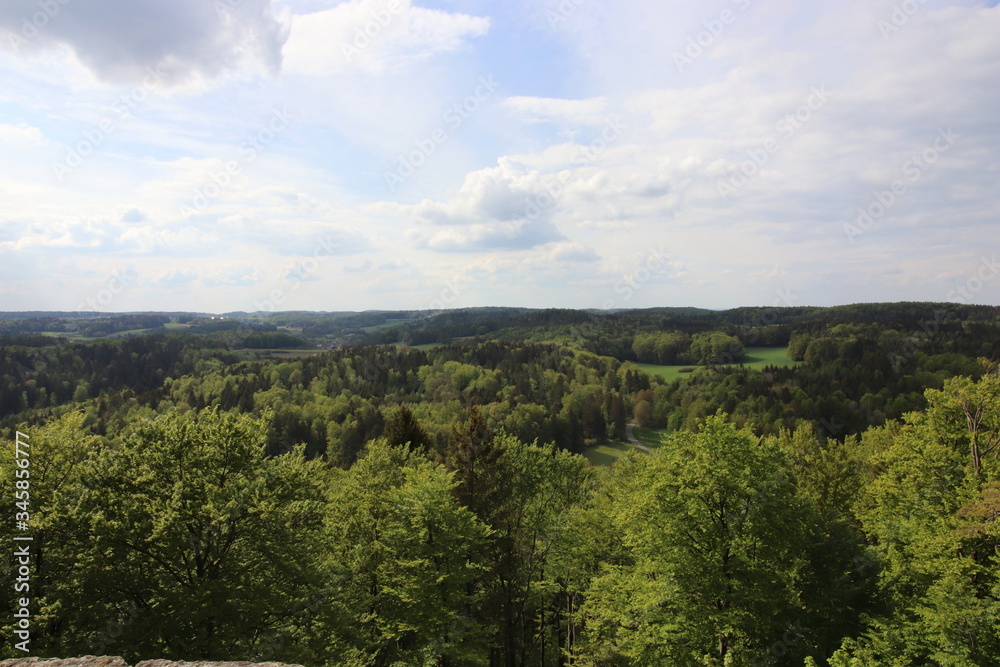 Blick von der Burgruine Leienfels in die oberfränkische Landschaft