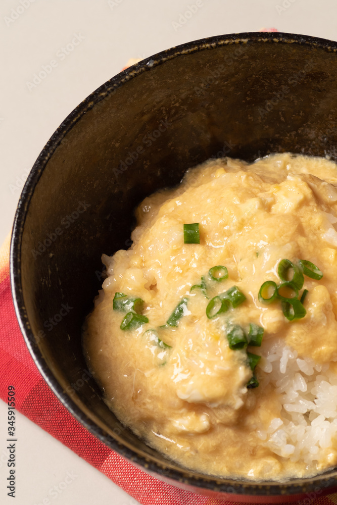 卵あんかけごはん。縦撮影