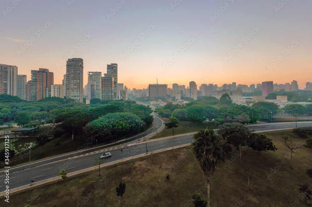 Nascer do Sol em Sampa