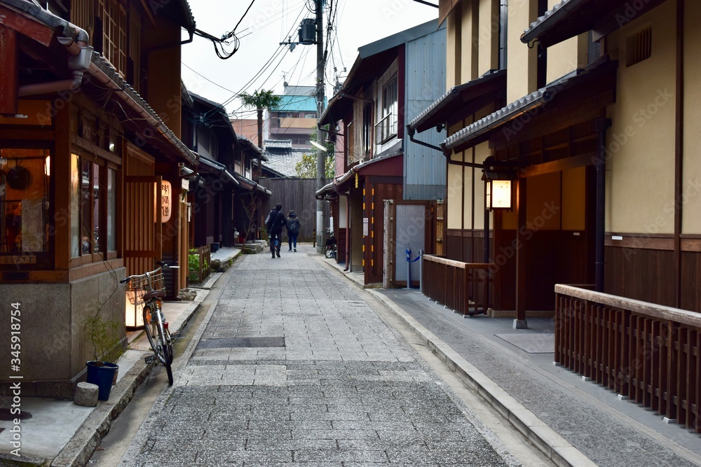 narrow street in the old town of Kyoto