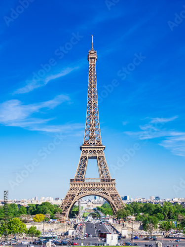 パリ エッフェル塔 縦位置