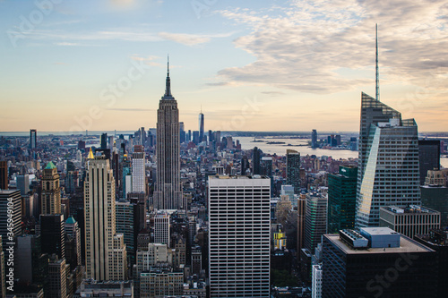 View on Manhattan skyline © Khrystyna Pochynok