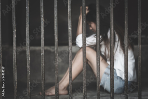 Obraz na plátne The hopeless slave girl is in a cell