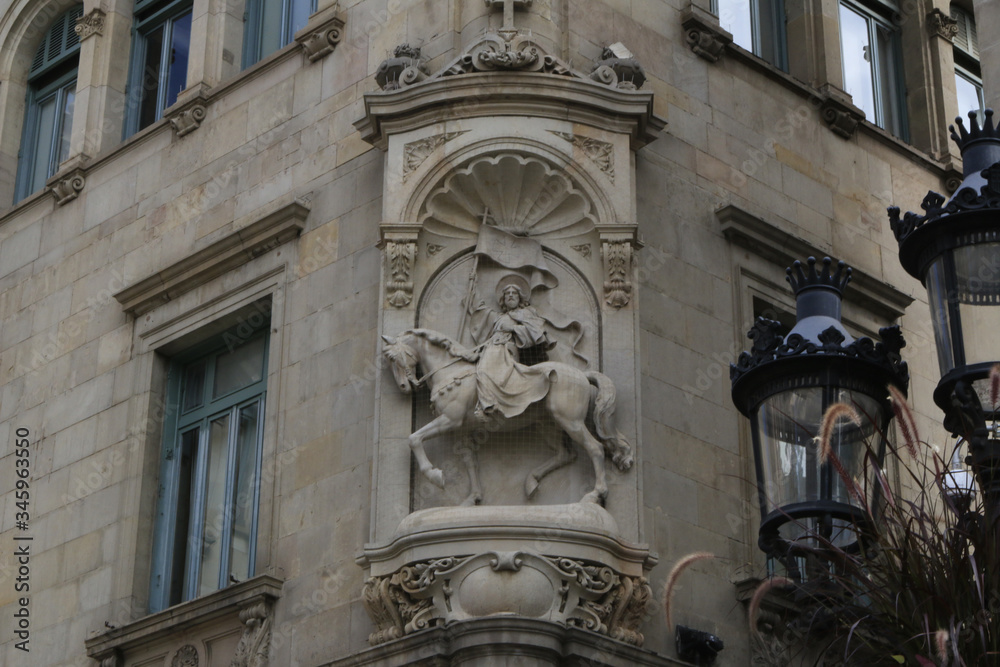 Escultura de la plaza Sant Jaume