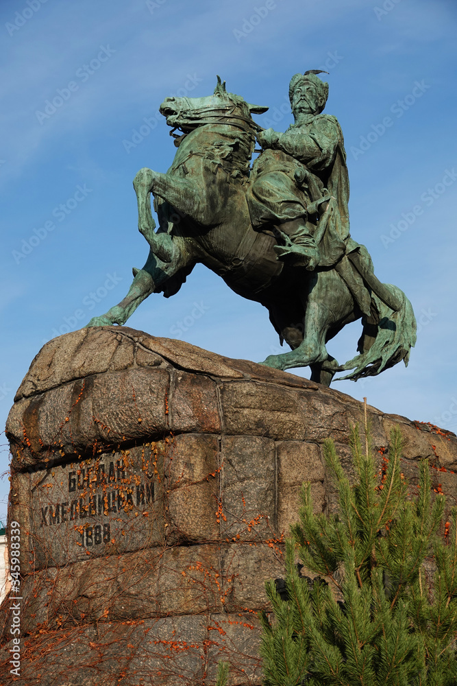 Obraz premium Monument to Bogdan Khmelnitsky
