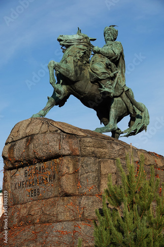 Monument to Bogdan Khmelnitsky