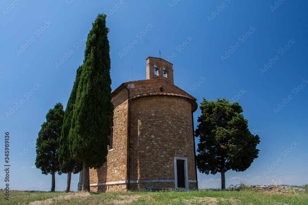 Kaplica z cyprysami Santa Maria di Vitaleta - Toskania, Włochy