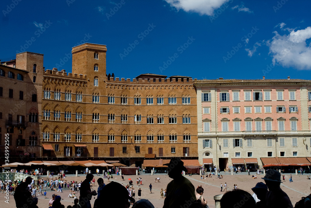 Piazza del Campo w Sienie - Toskania, Włochy