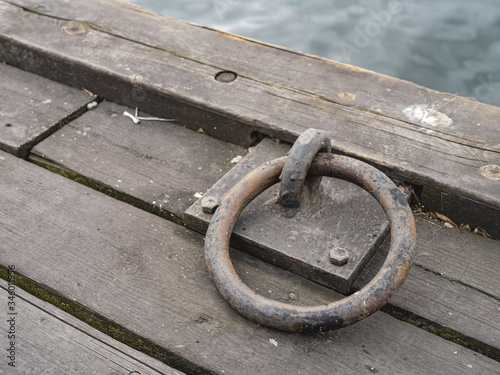 Obraz na plátně mooring equipment on a wooden jetty