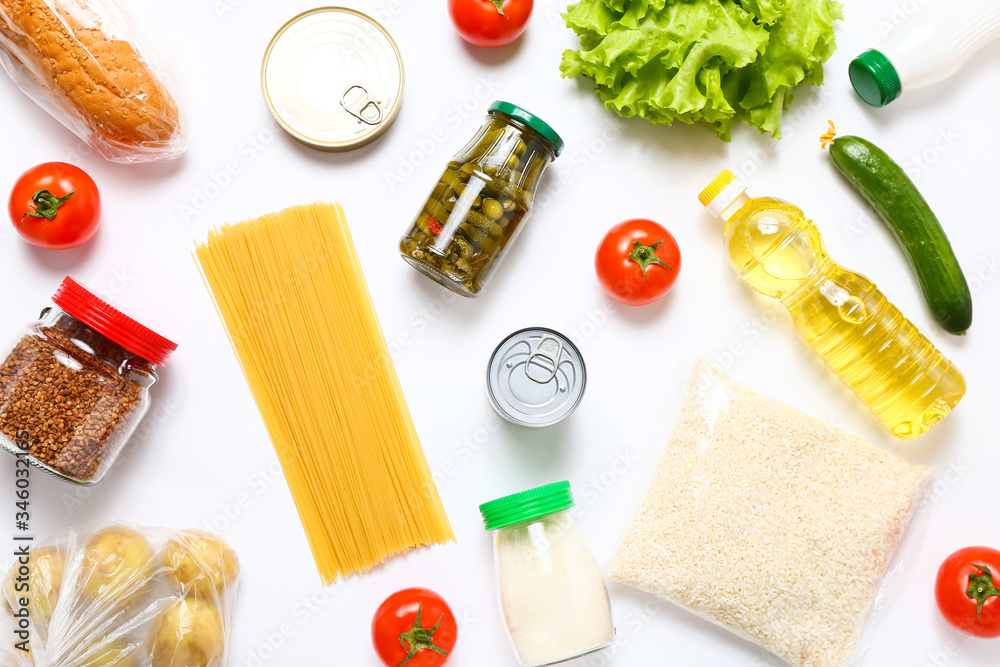 Φωτογραφία Food supplies for the period of quarantine on white background