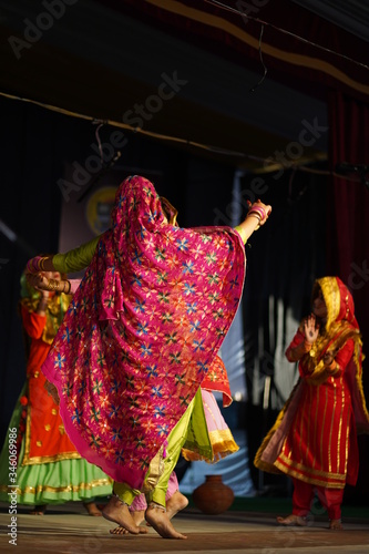 GIDDHA PUNJABI FOLK DANCE  photo
