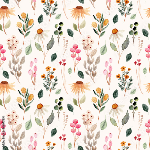 beautiful flower meadow watercolor seamless pattern