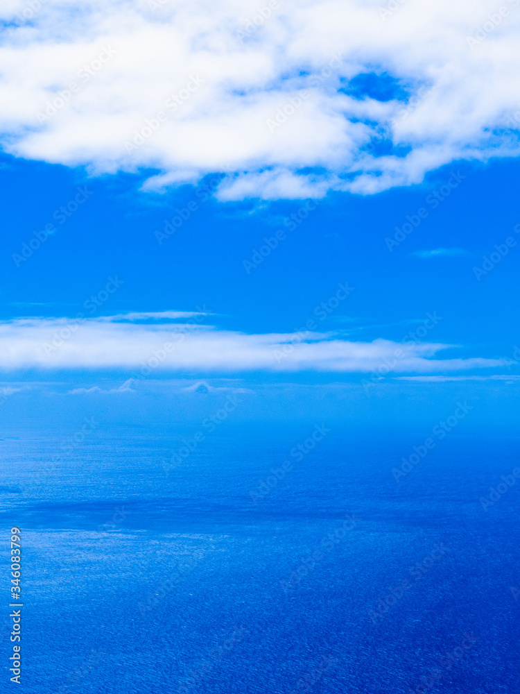 空撮 青空と太平洋